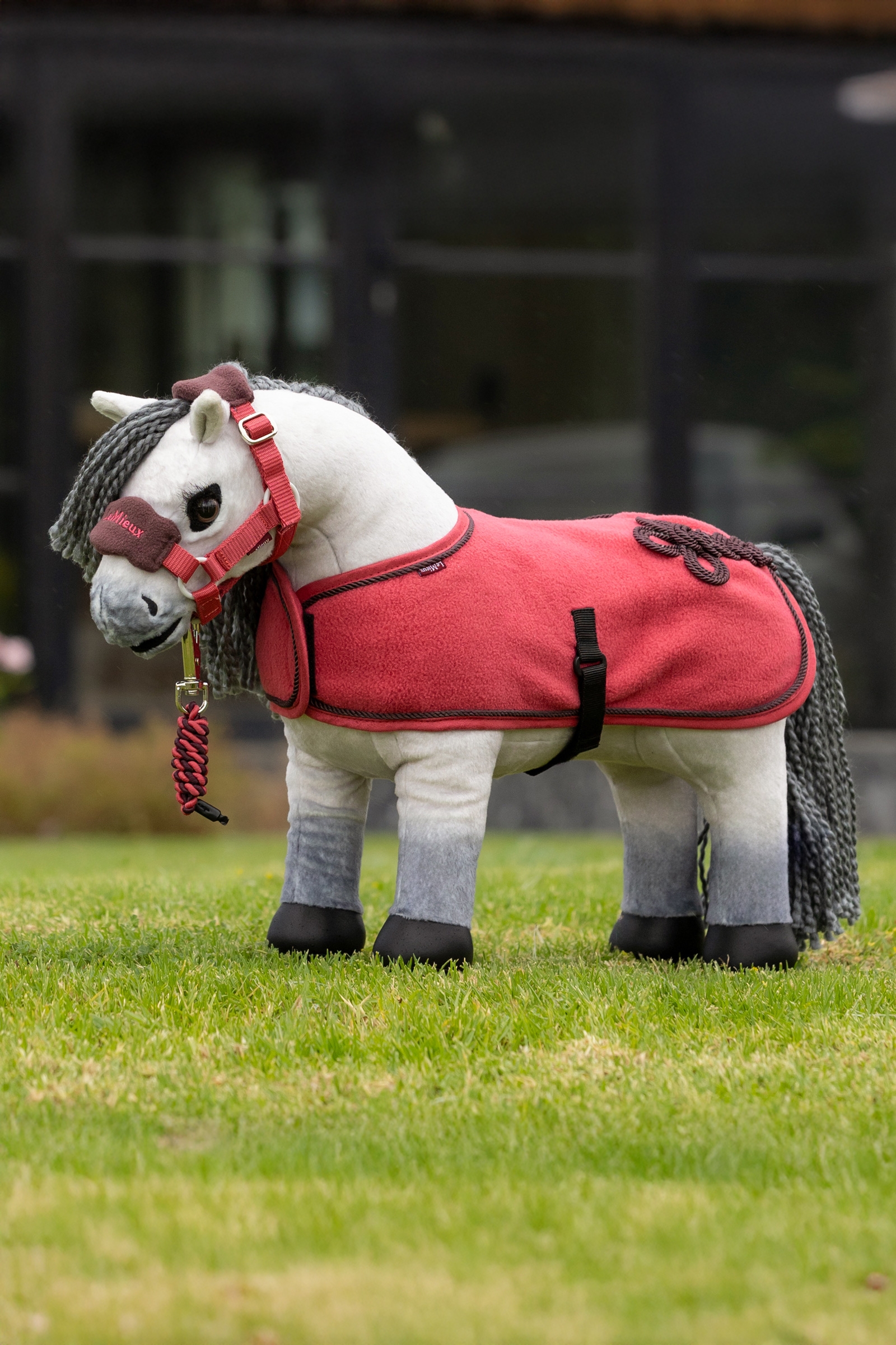 LeMieux t&auml;cke f&ouml;r leksaksponny