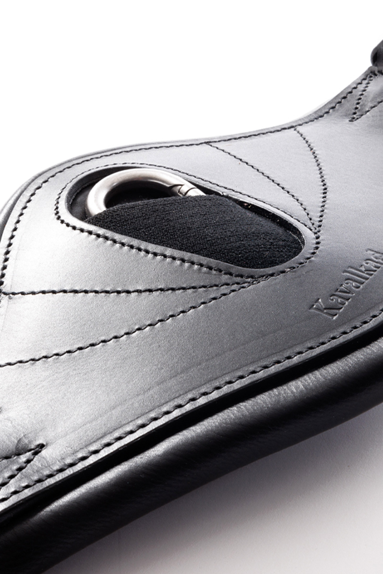 Kavalkade Julius Oljad Läder Kort Gjord med Elastik