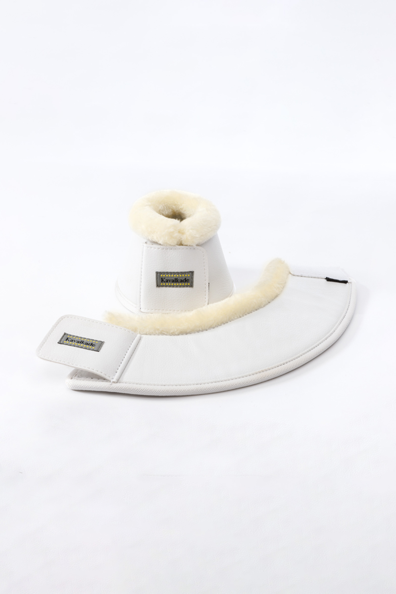 White/Beige Kavalkade &Ouml;verreach-st&ouml;vlar med fuskp&auml;ls (1 par)