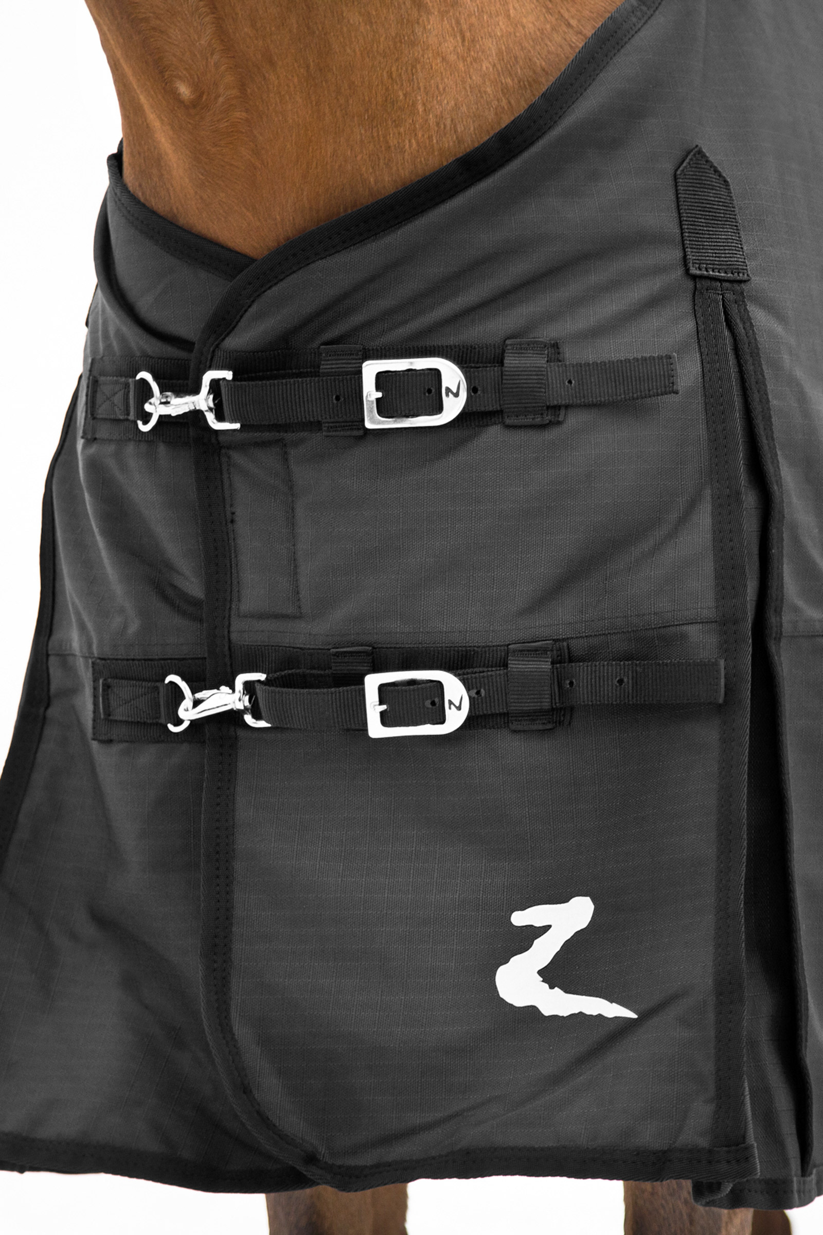 Horze Nevada mellantjockt utetäcke, 200 g