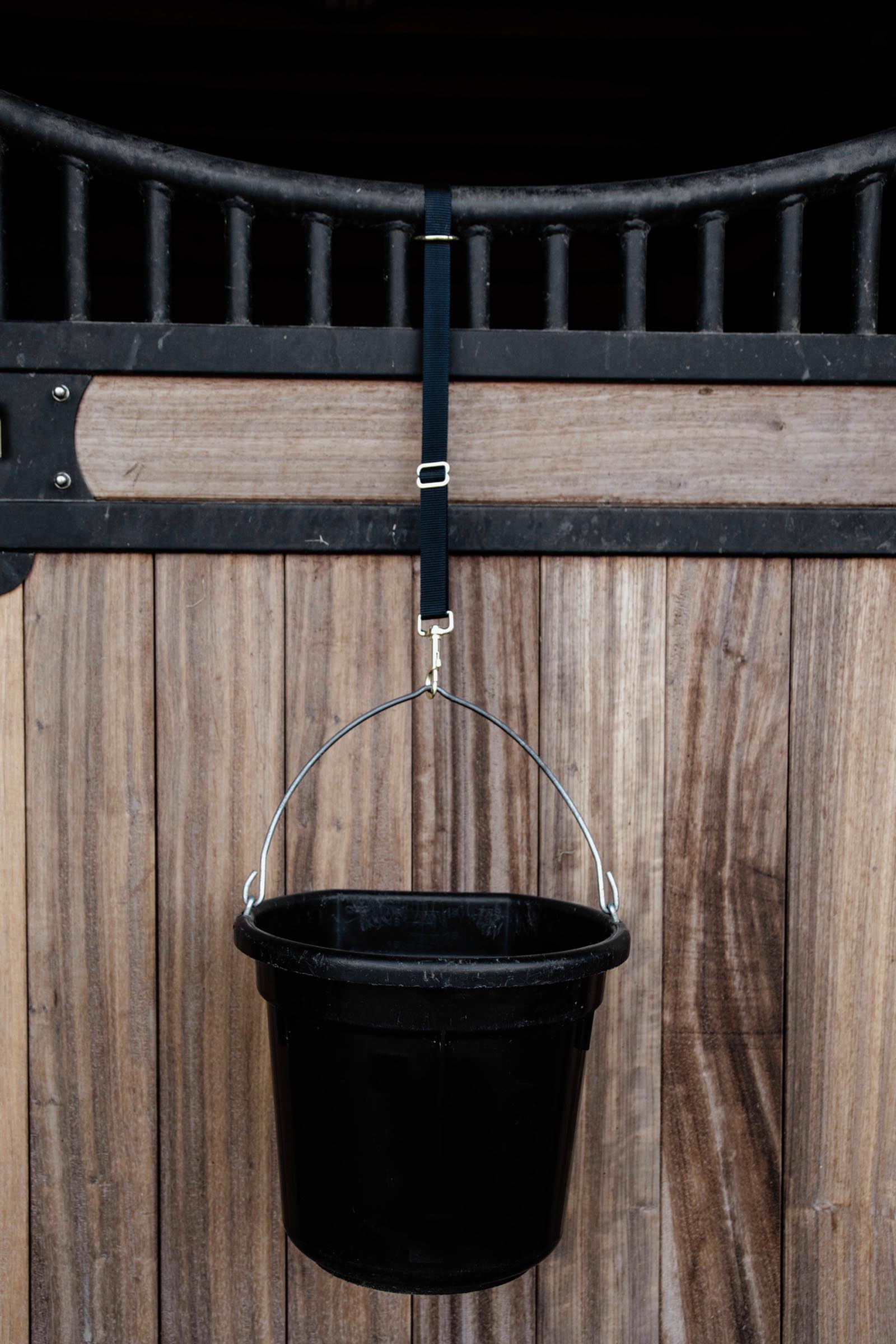 Kentucky Horsewear l&aring;ng nylonh&aring;llare med krok och ring  