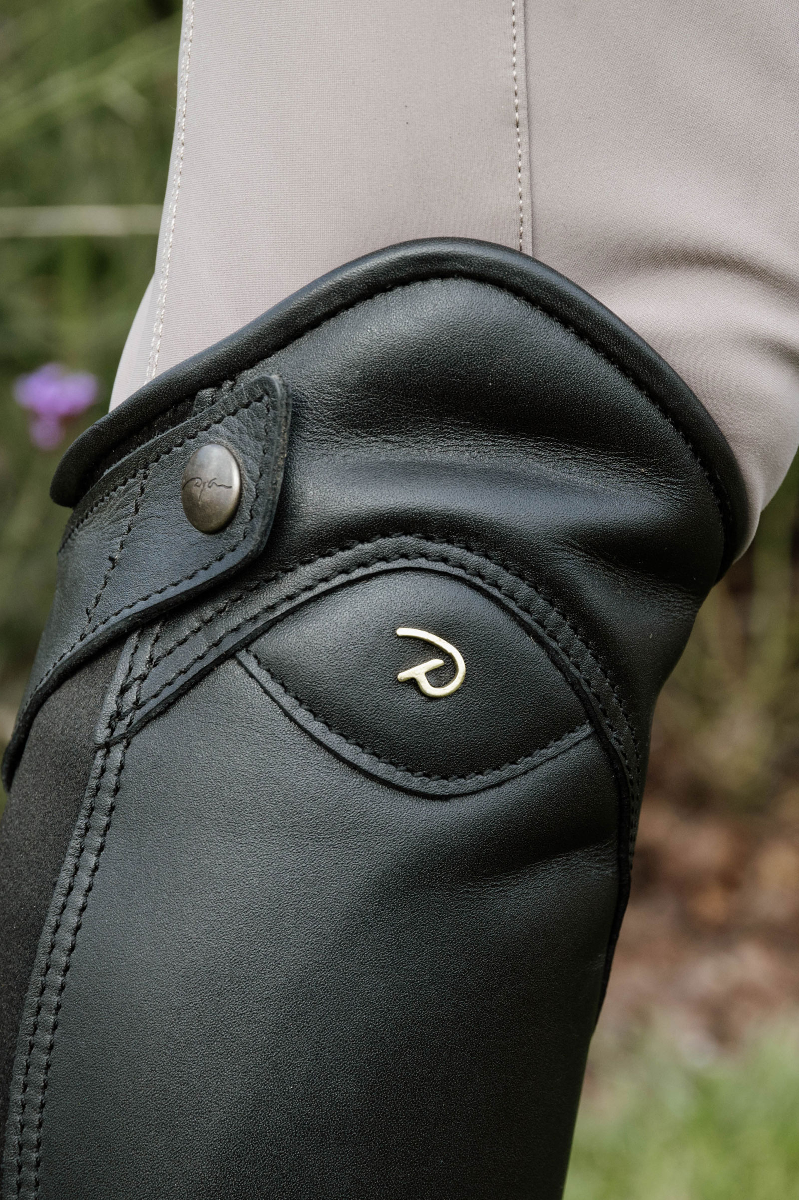 Dy'on Classic Comfort minichaps