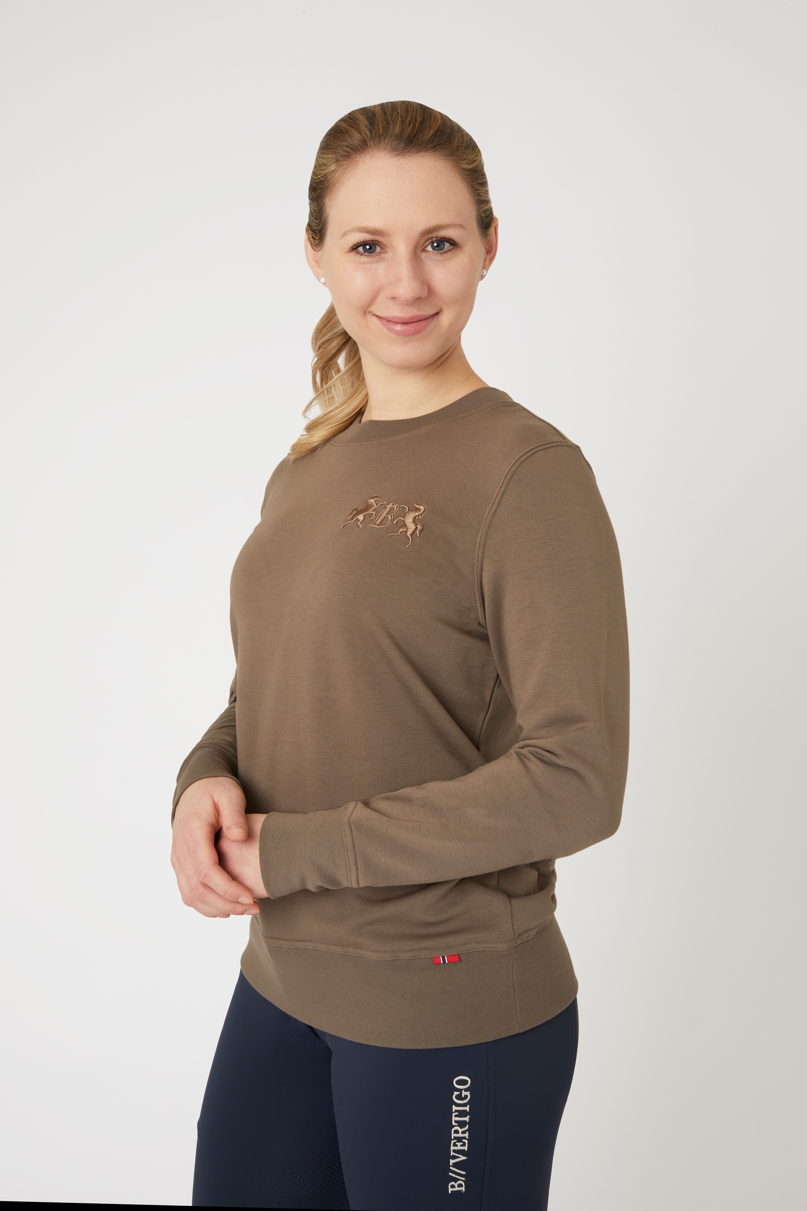 B Vertigo Erica sweatshirt i bambumaterial f&ouml;r dam