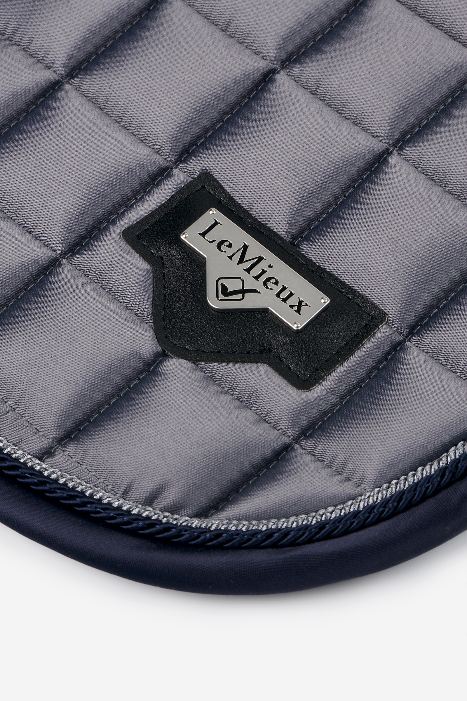 LeMieux Twilight Loire Classic Satin Close Contact hoppschabrak