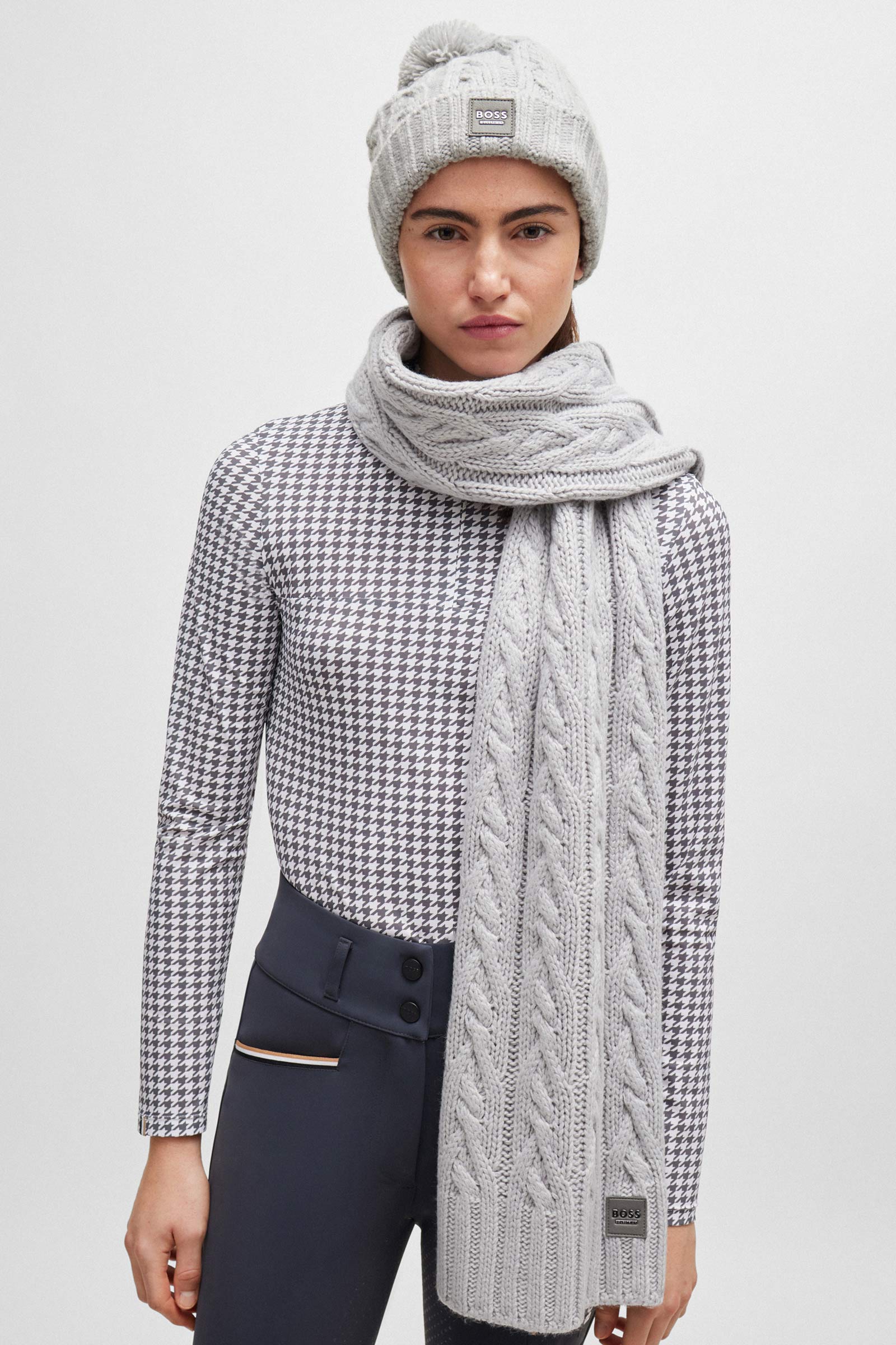 Boss m&ouml;ssa med tofs