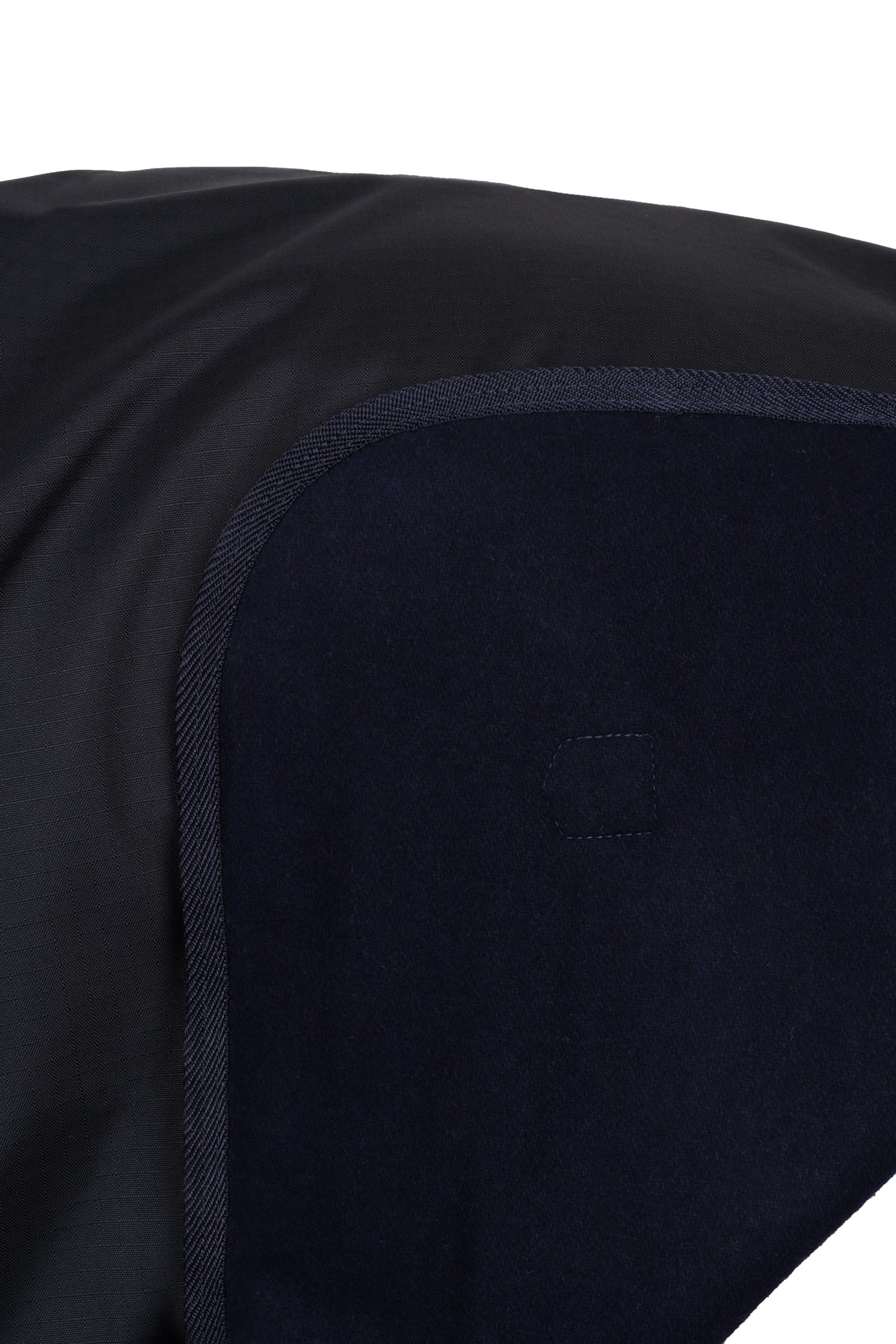 B Vertigo Lachlan 600D regnridtäcke med ullfoder