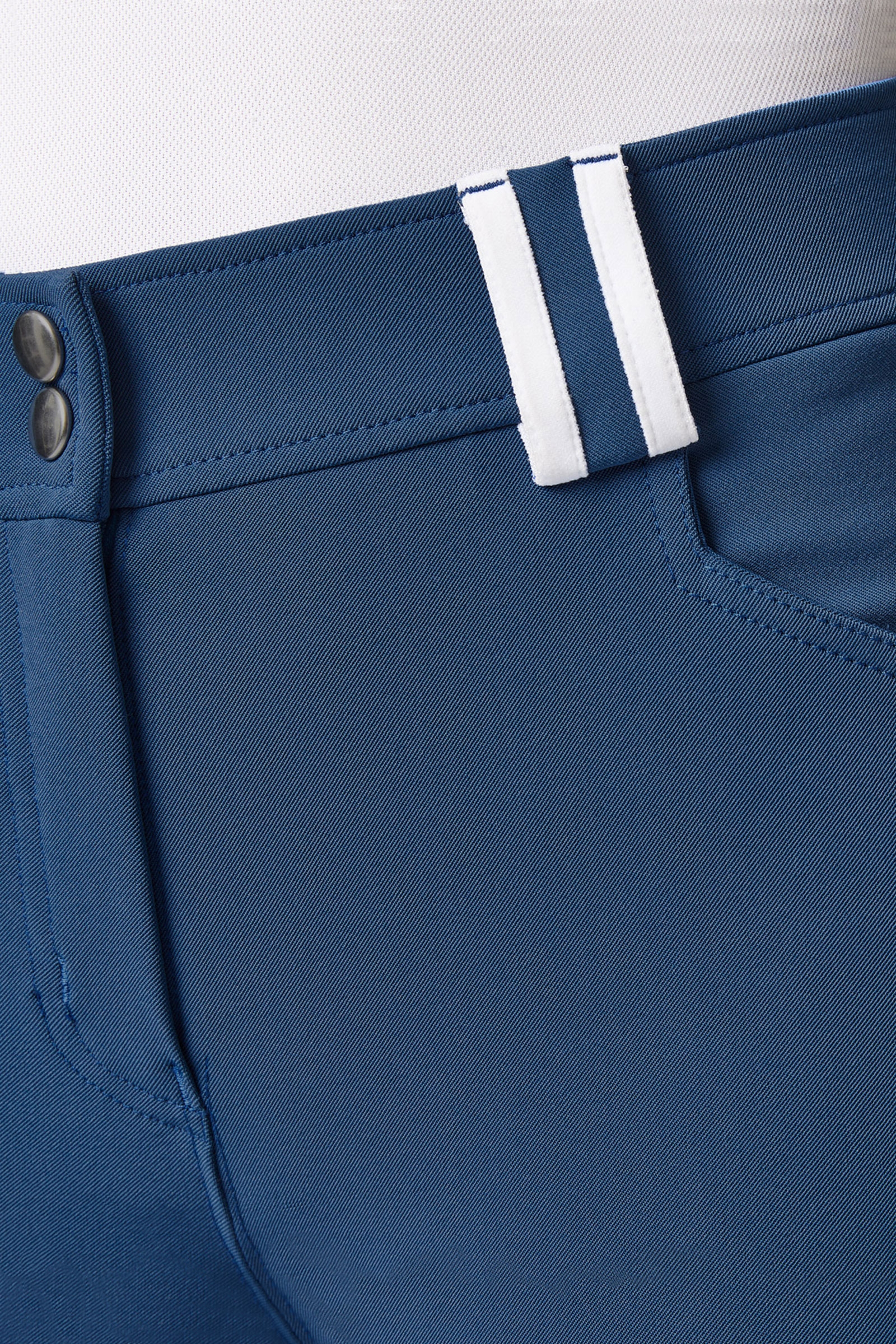 Ridbyxor med hög midja och helskodd för dam med kontrasterande passpoal