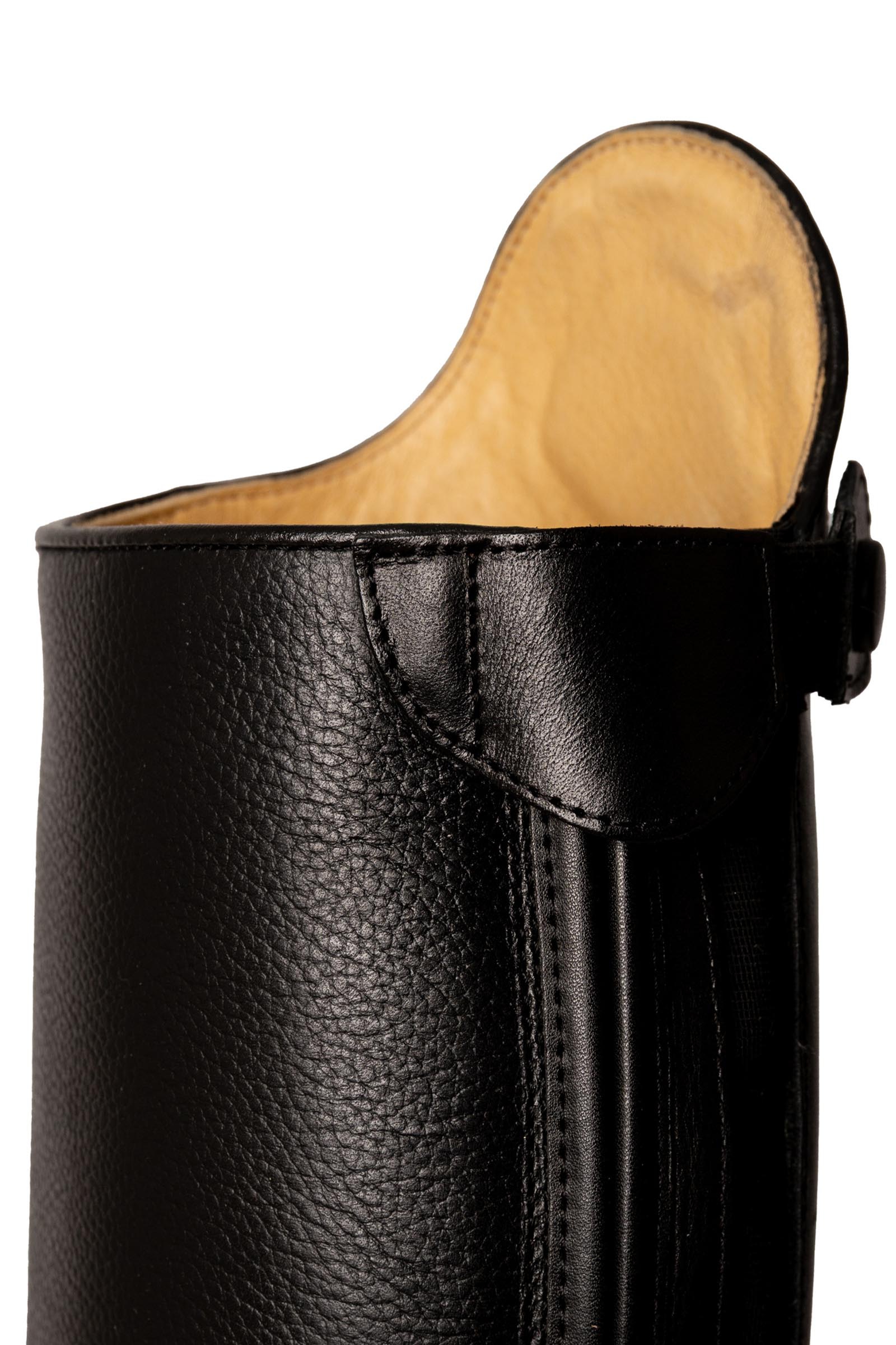 Dy'on slim ridst&ouml;vlar med sn&ouml;rning