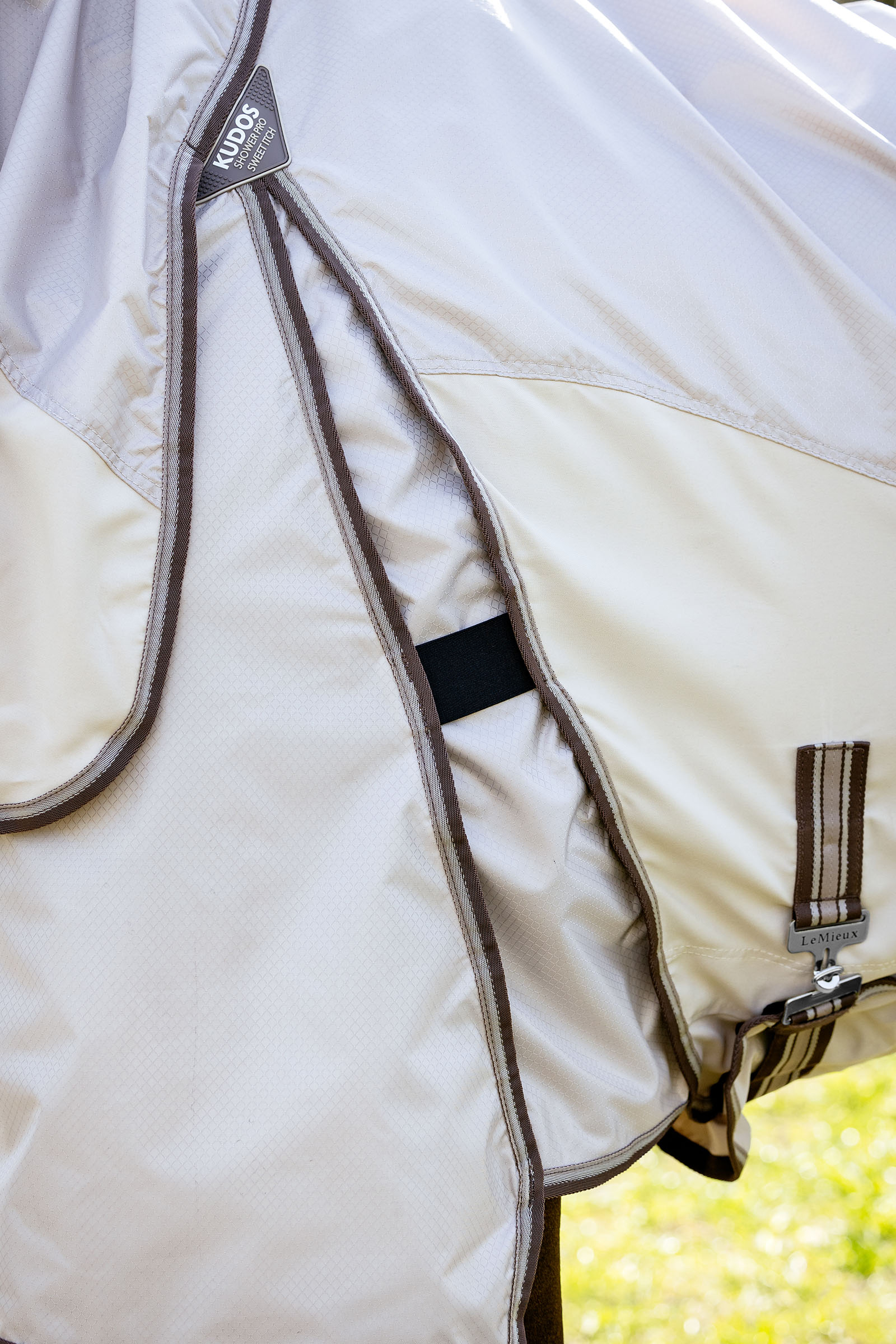 LeMieux Kudos Shower Pro eksemtäcke med avtagbar halsdel