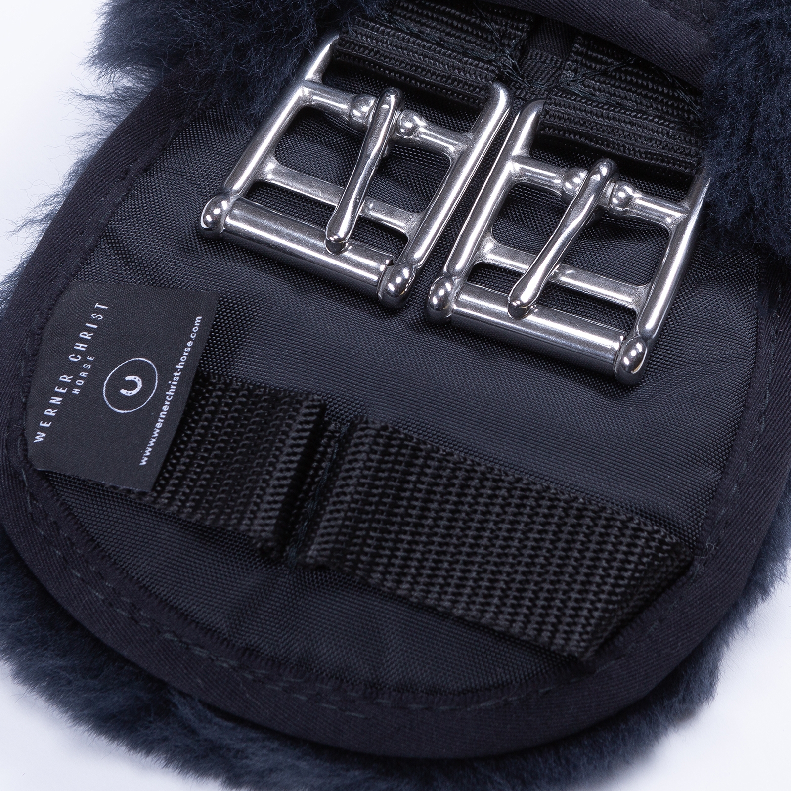 Christ Dressyrgjord, konturform