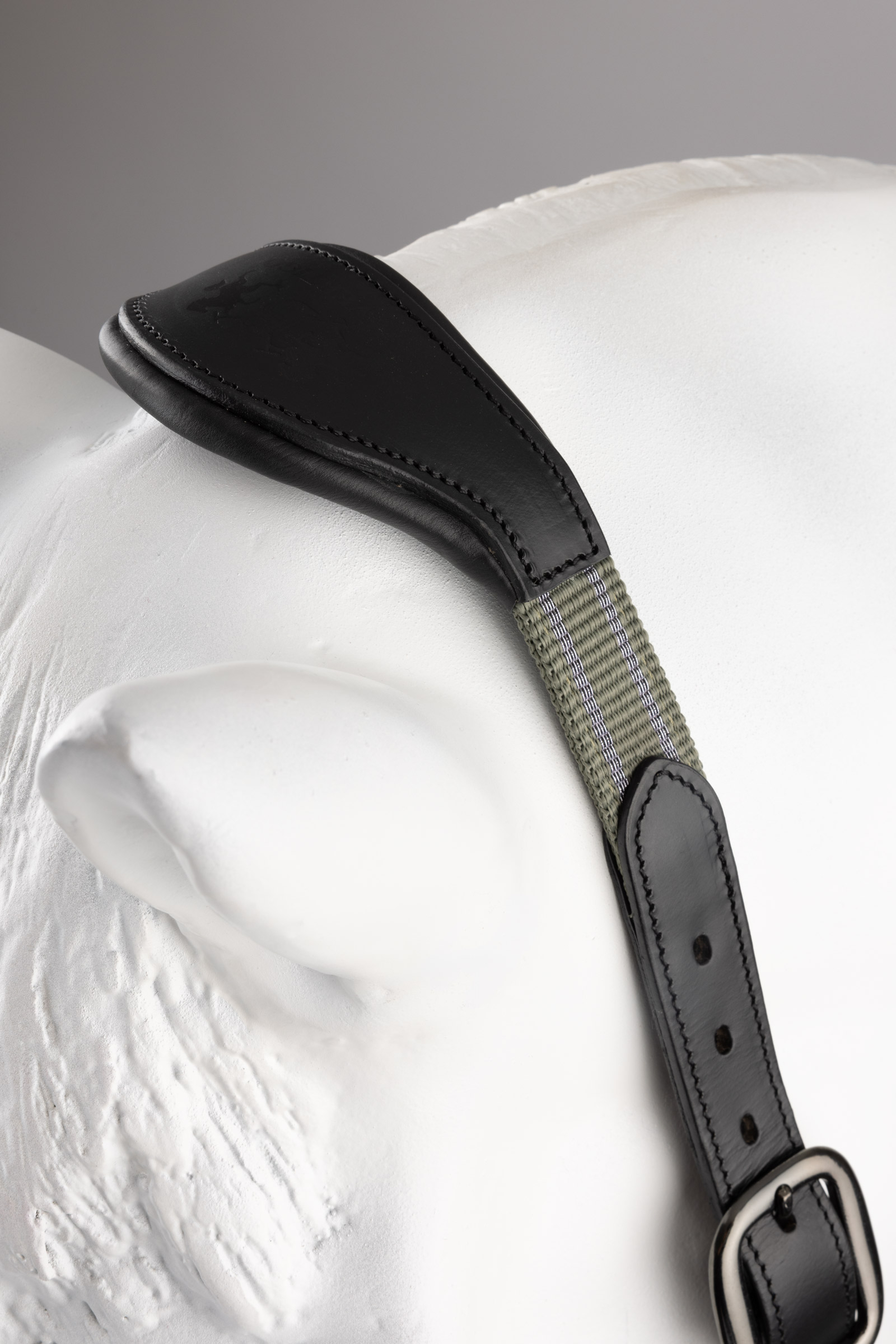 B Vertigo Lennox l&auml;derhalster