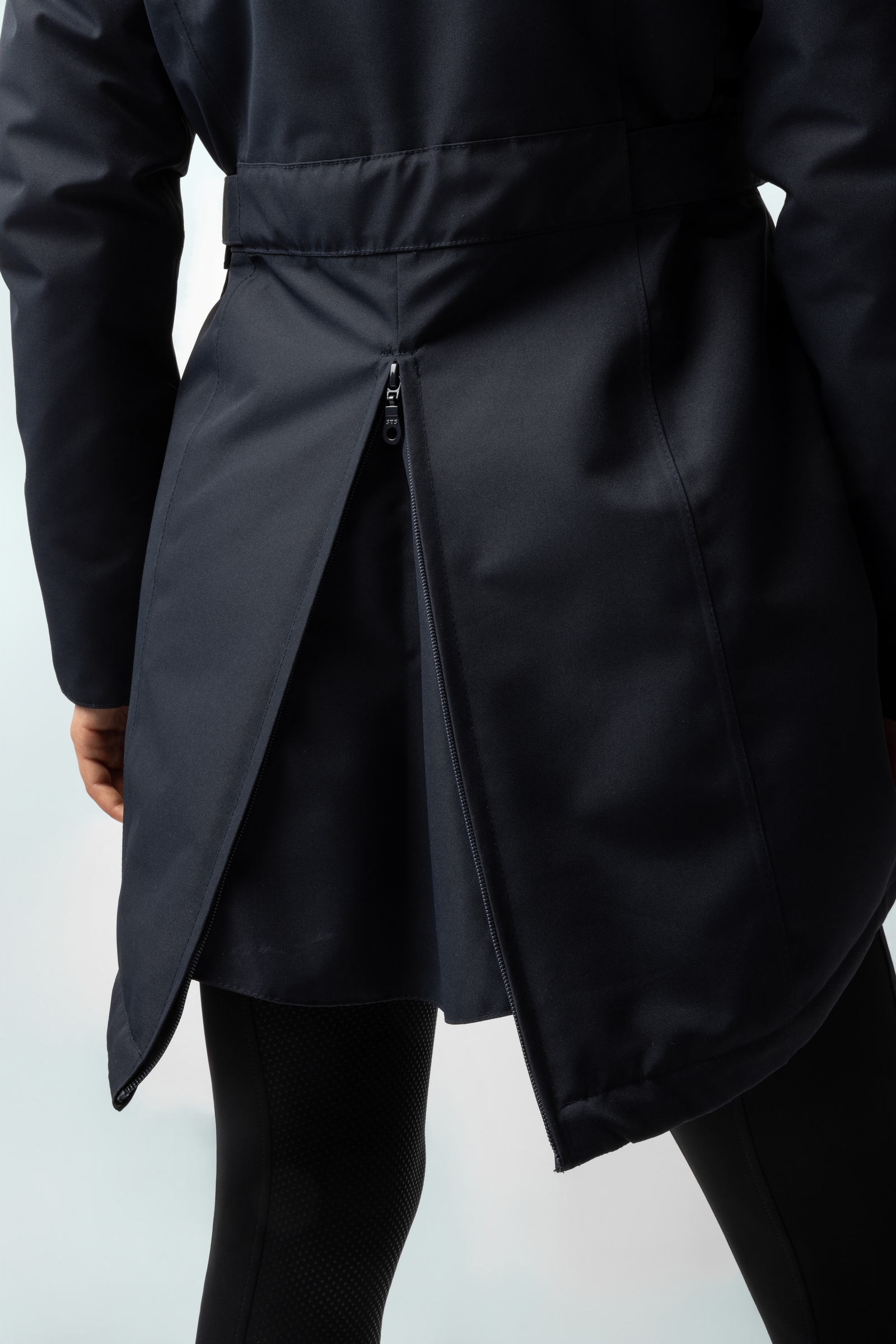 Horze Jadine elektriskt uppv&auml;rmd vinterridjacka