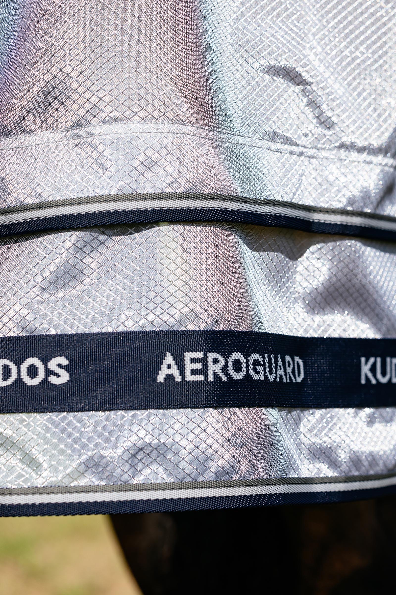 LeMieux Kudos AeroGuard flugt&auml;cke med avtagbar hals