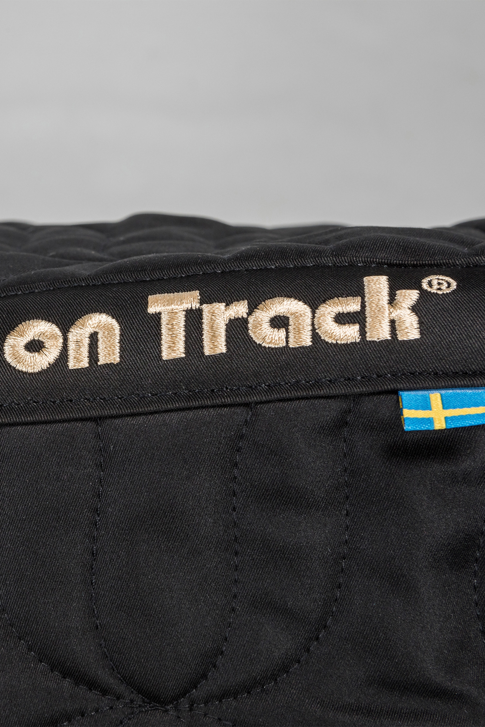 Back on Track Deep Nights Dressyrschabrak