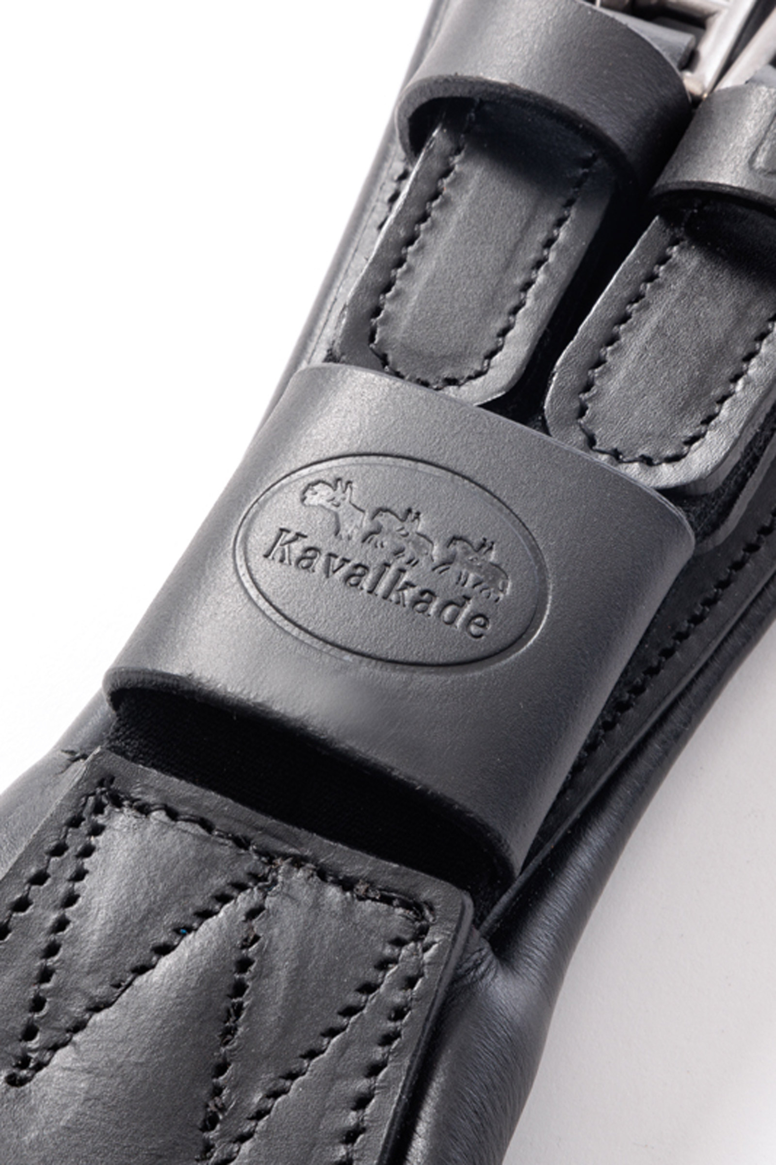 Kavalkade Julius Oljad Läder Kort Gjord med Elastik