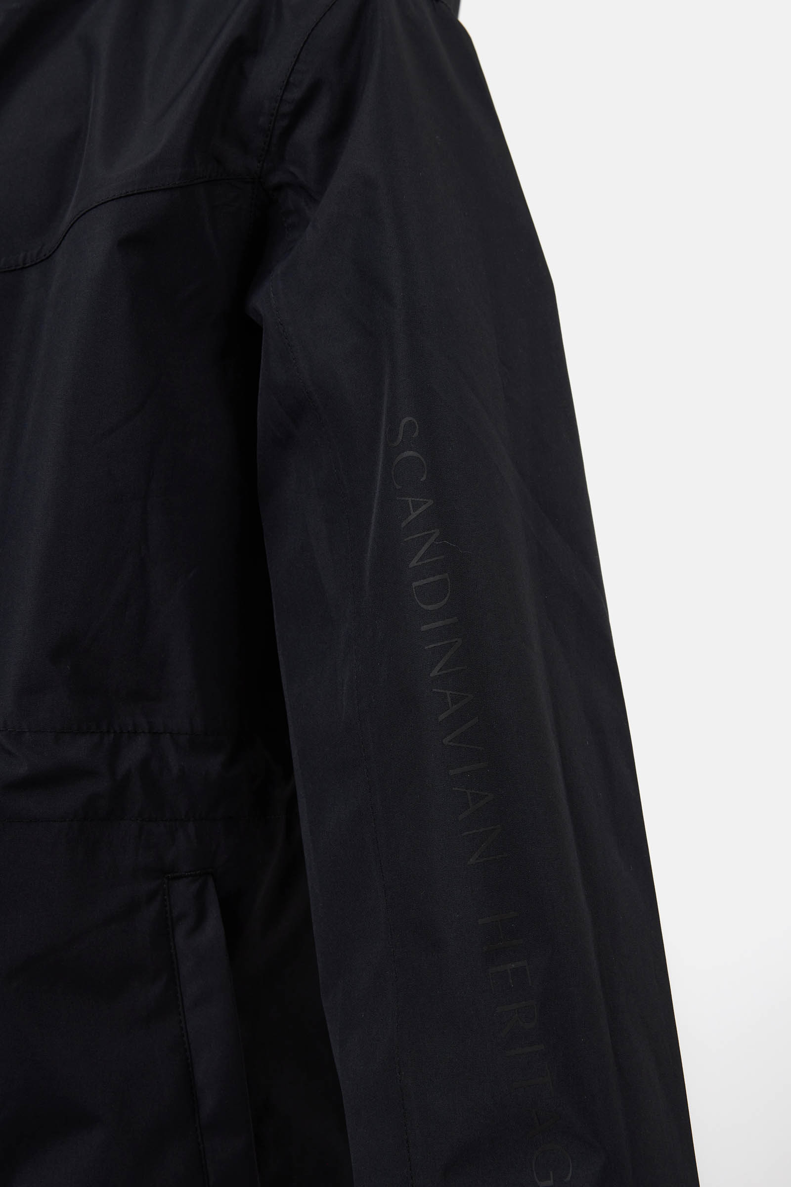 Horze Young Rider Fiora vattent&auml;t jacka med packbar huva