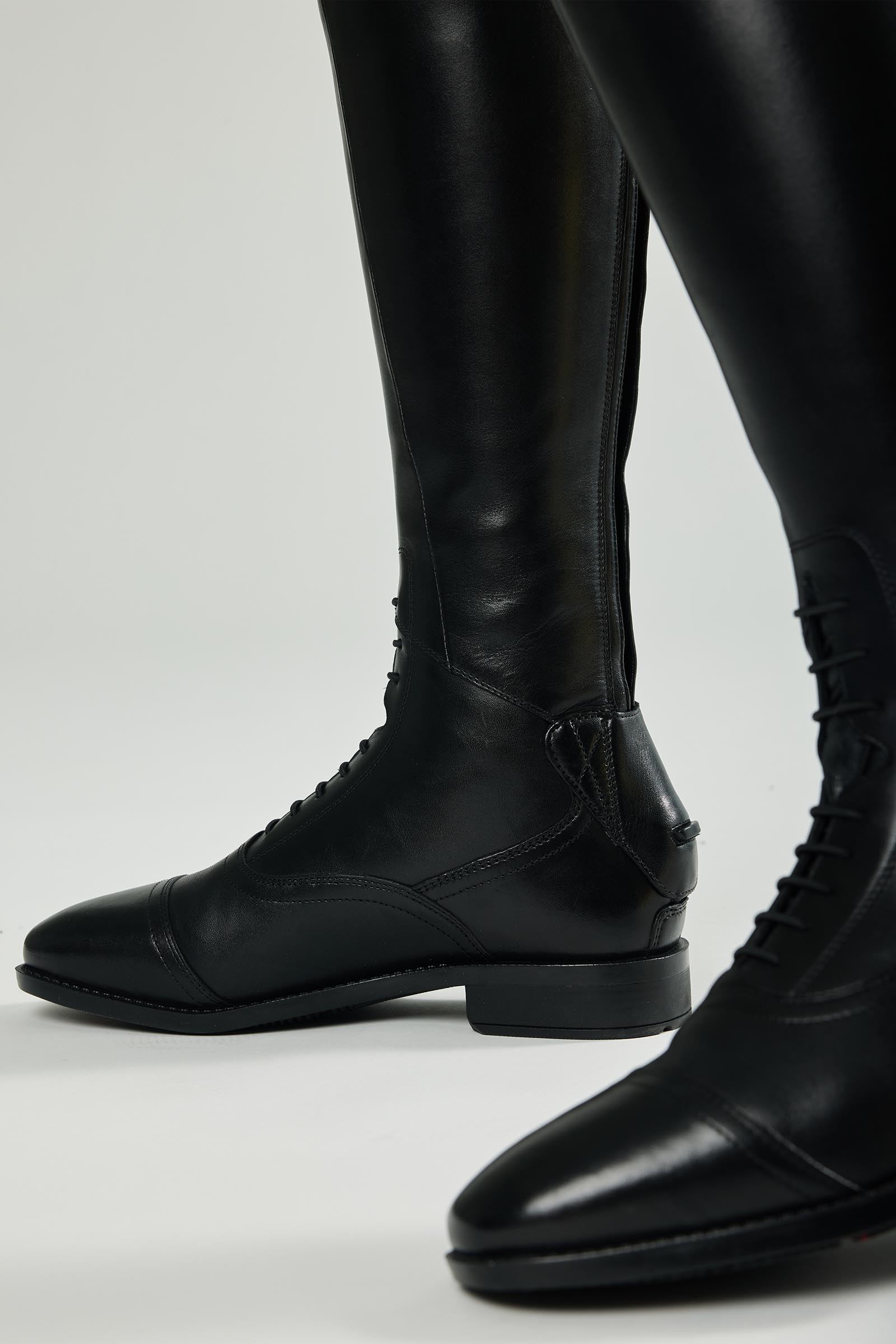 LeMieux ridst&ouml;vlar med sn&ouml;rning, normal skafth&ouml;jd