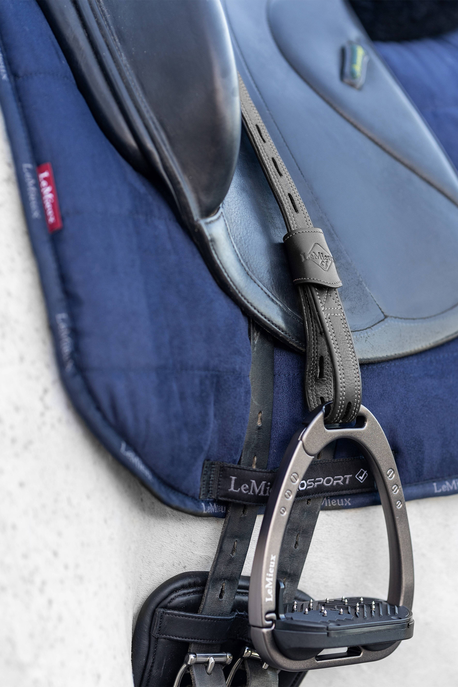 LeMieux Vector Close Contact stigläder