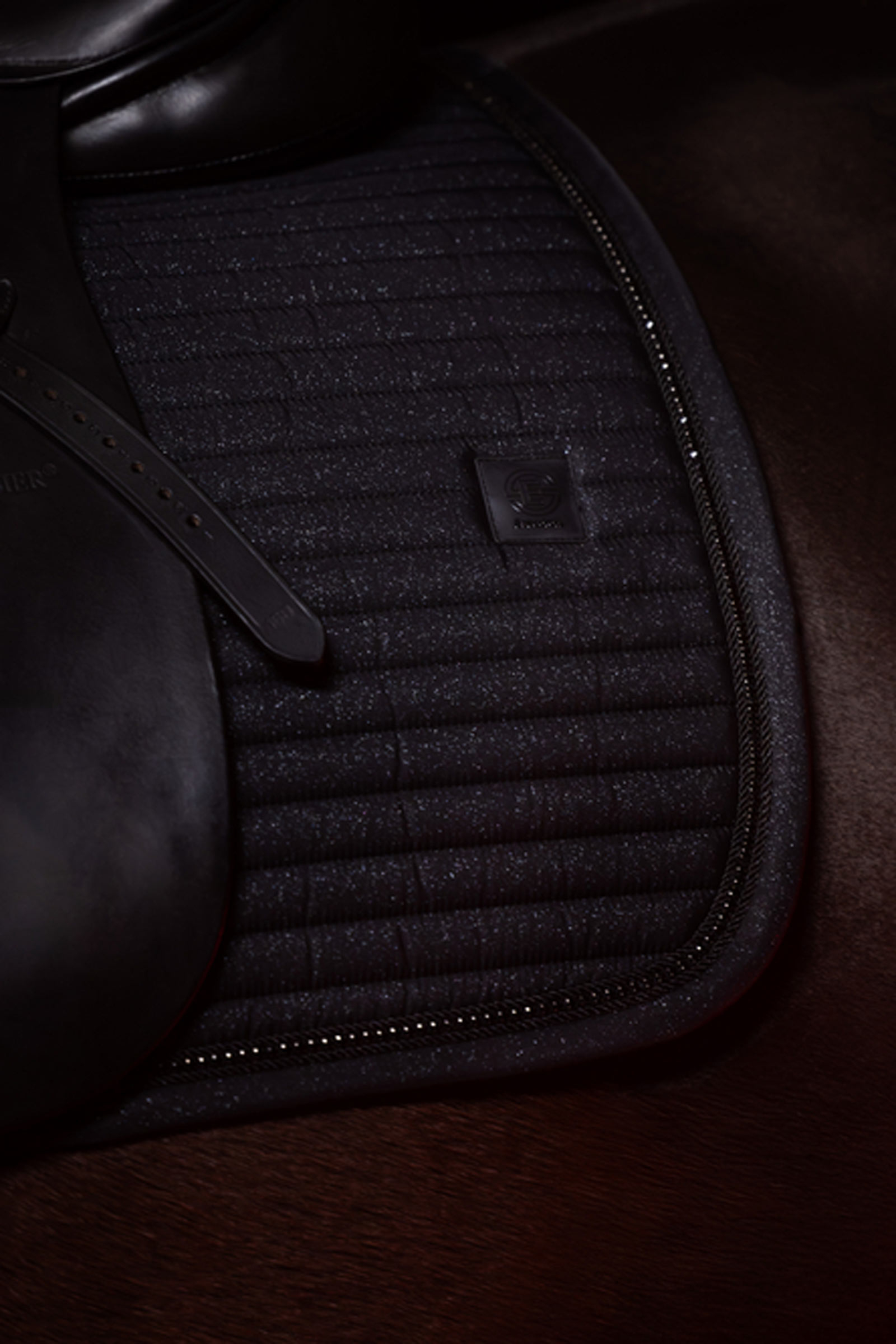 Eskadron Dynamics AW25 Sparkle Crystal allroundschabrak