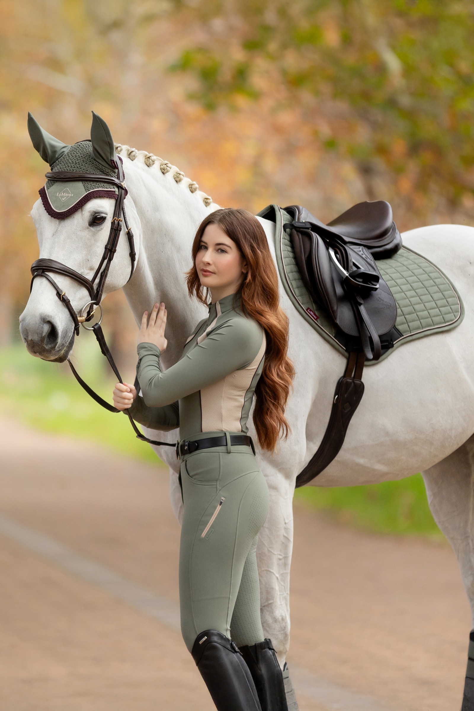 LeMieux Suede Square CC Hoppschabrak