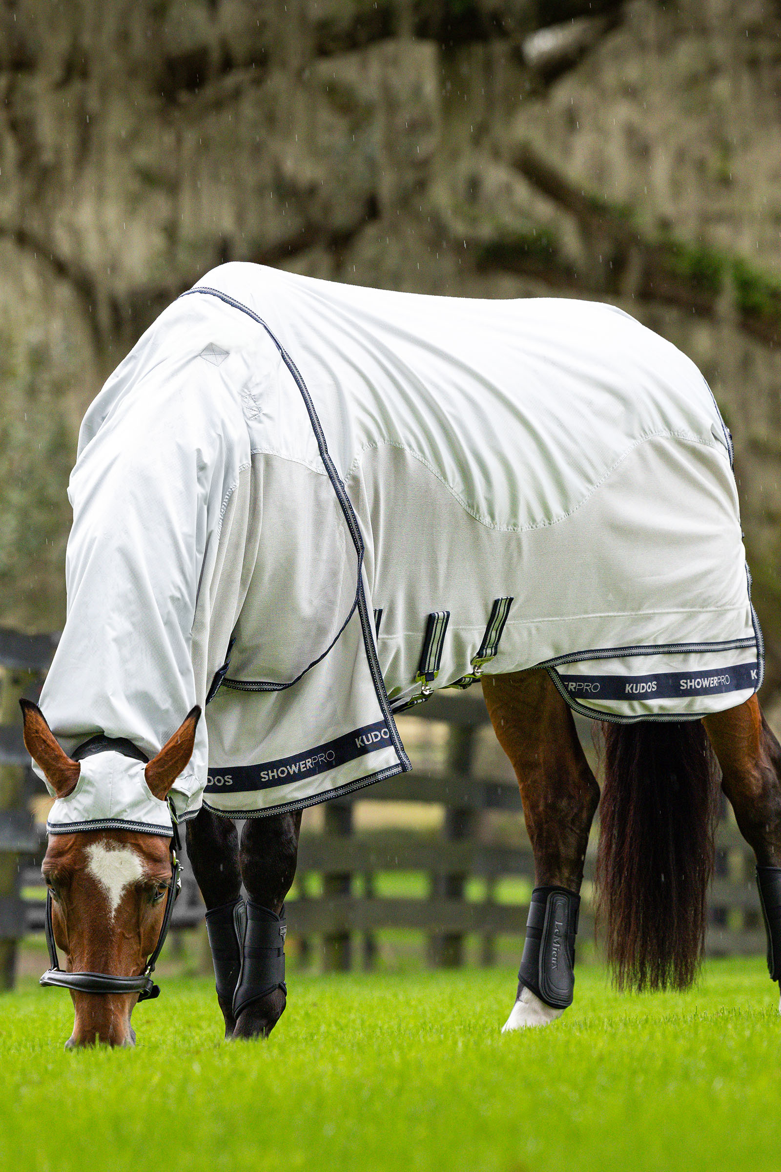 LeMieux Kudos Shower Pro vattent&auml;tt flugt&auml;cke