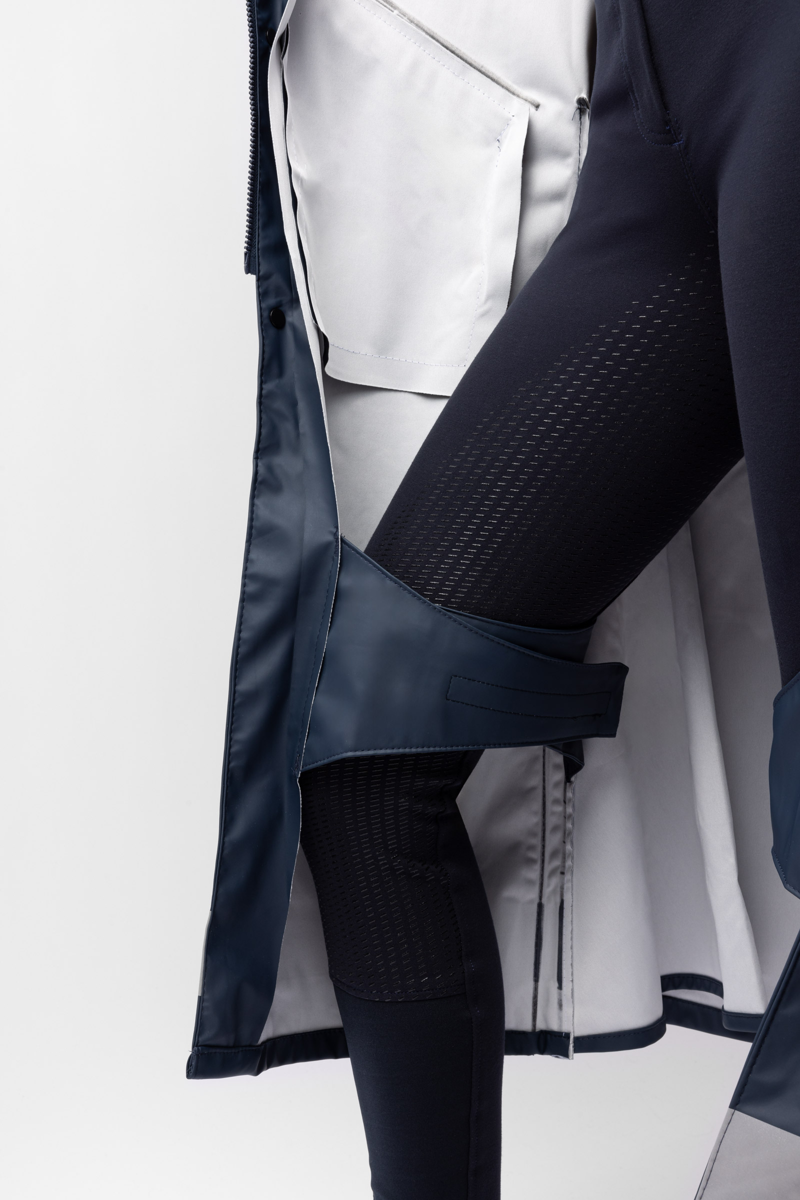 Horze Hazel l&aring;ng damregnjacka med slitsar