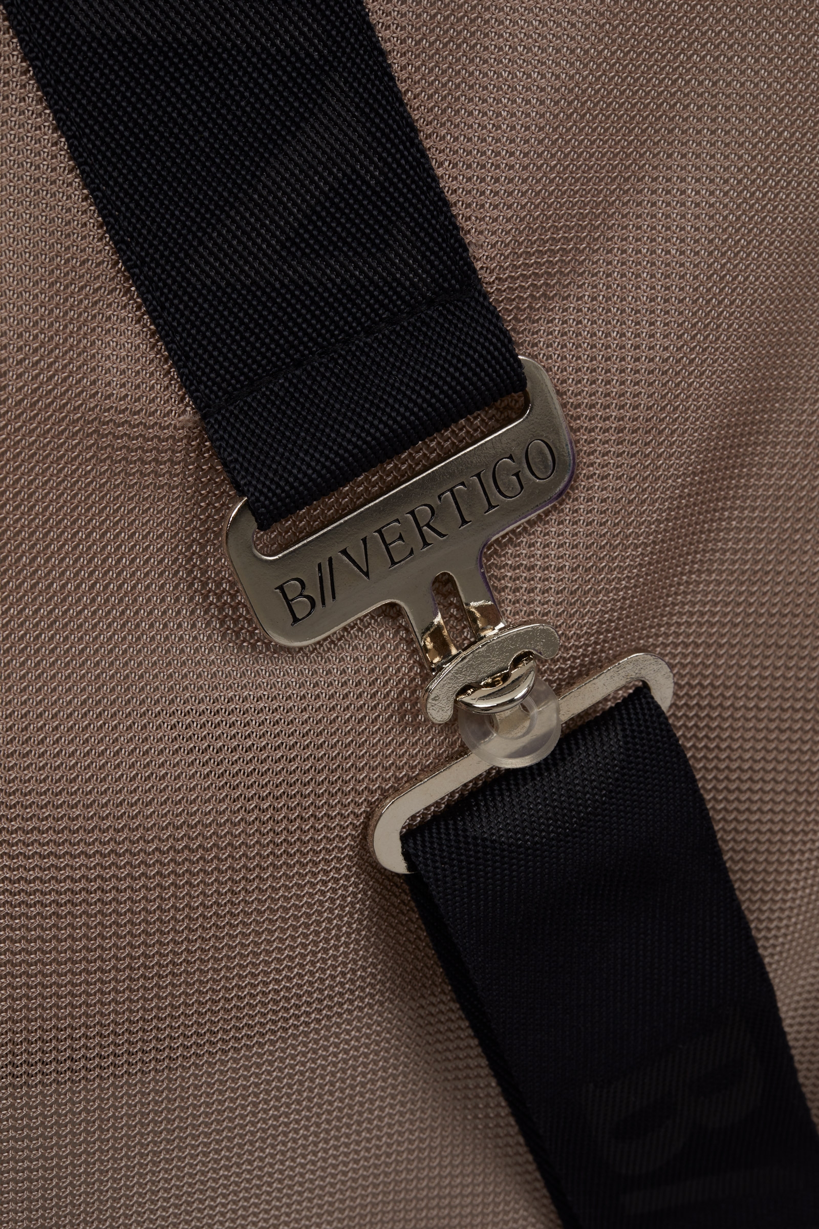 B Vertigo Combo flugt&auml;cke med avtagbart halst&auml;cke och UV-skydd