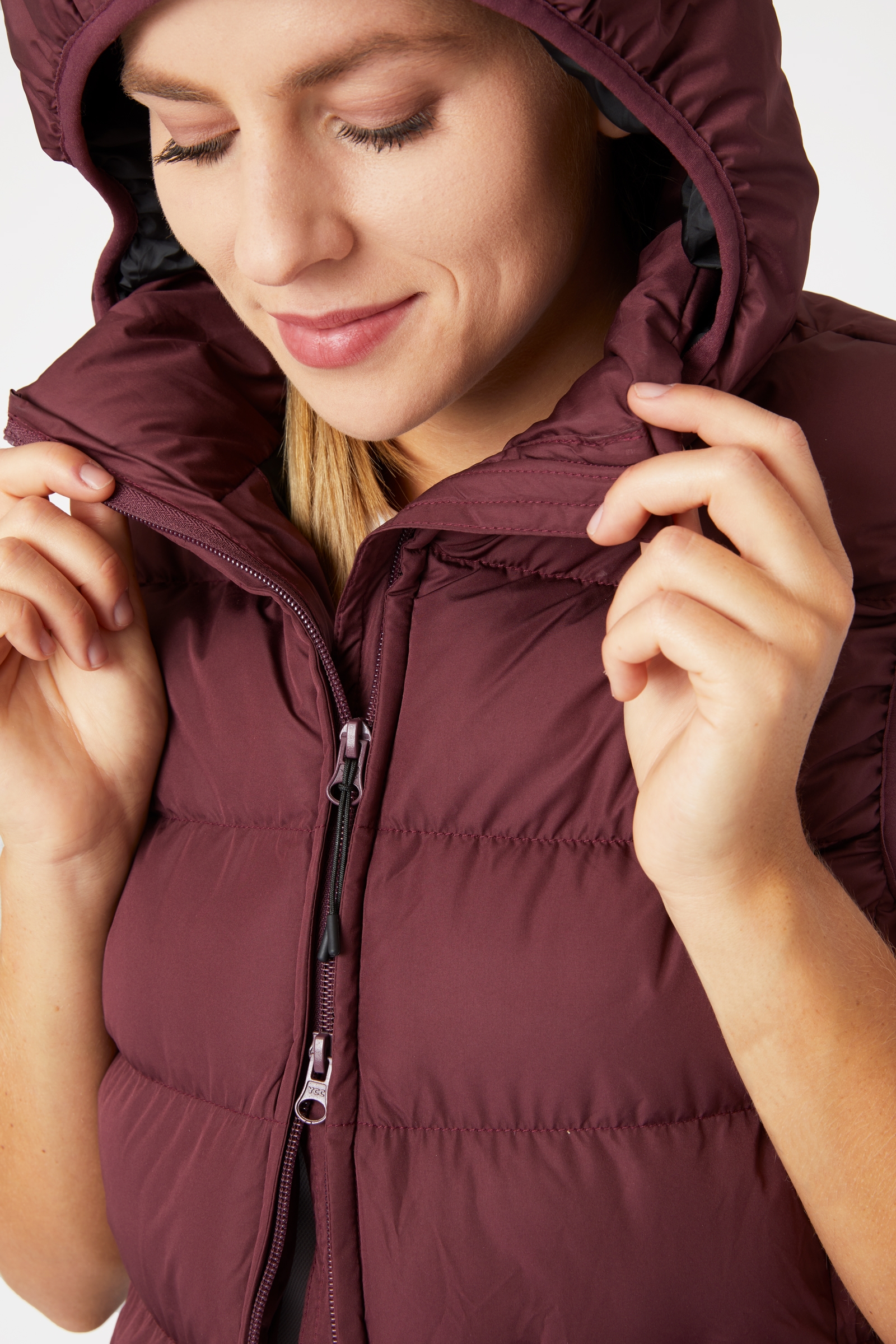 Horze Callie vadderad ridväst för dam med luva