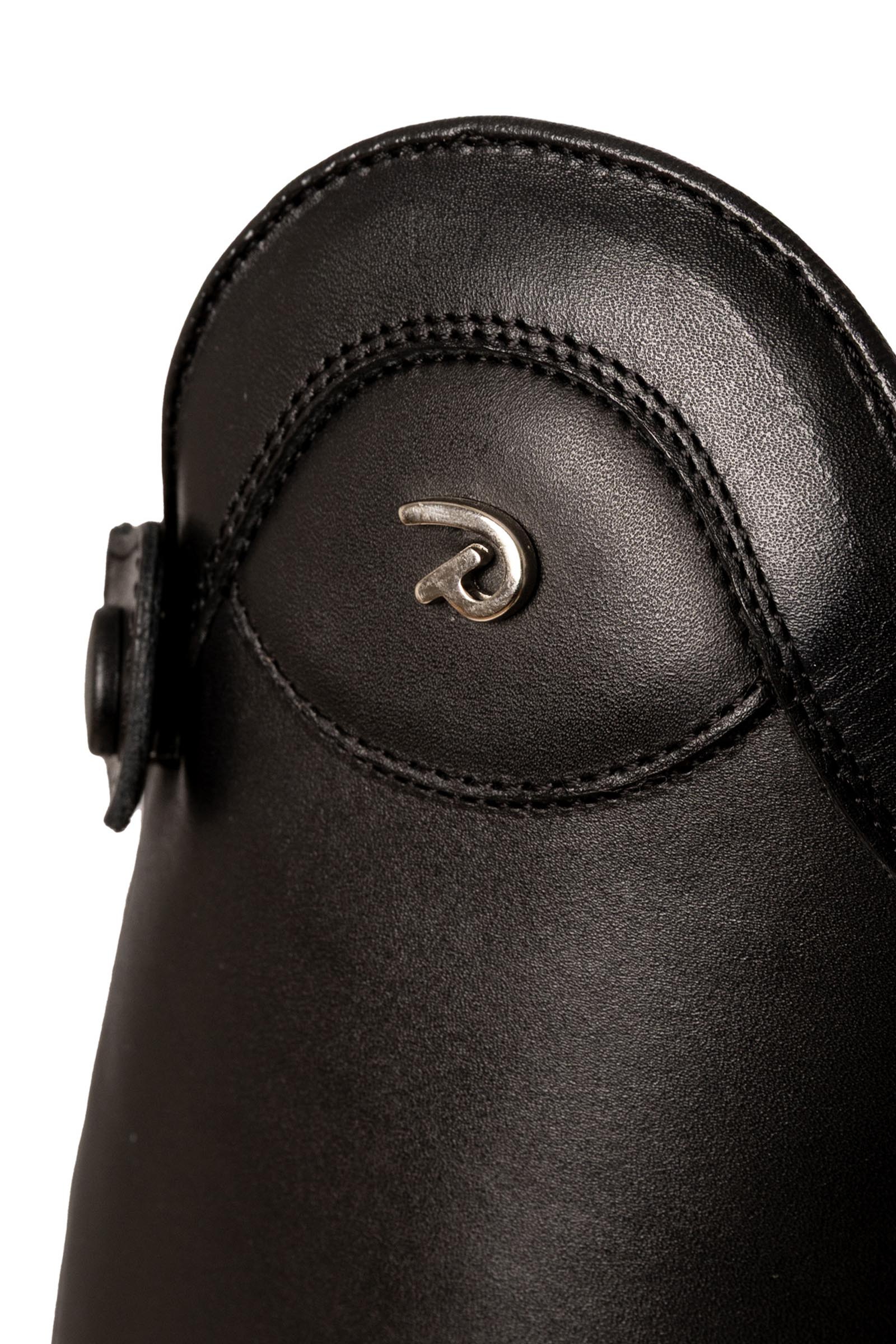 Dy'on slim ridst&ouml;vlar med sn&ouml;rning