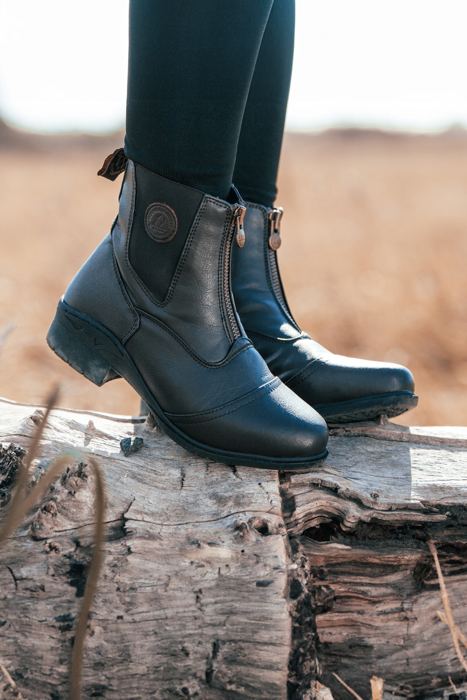 Mountain Horse Veganza Young vinterrid- och paddockst&ouml;vlar f&ouml;r barn