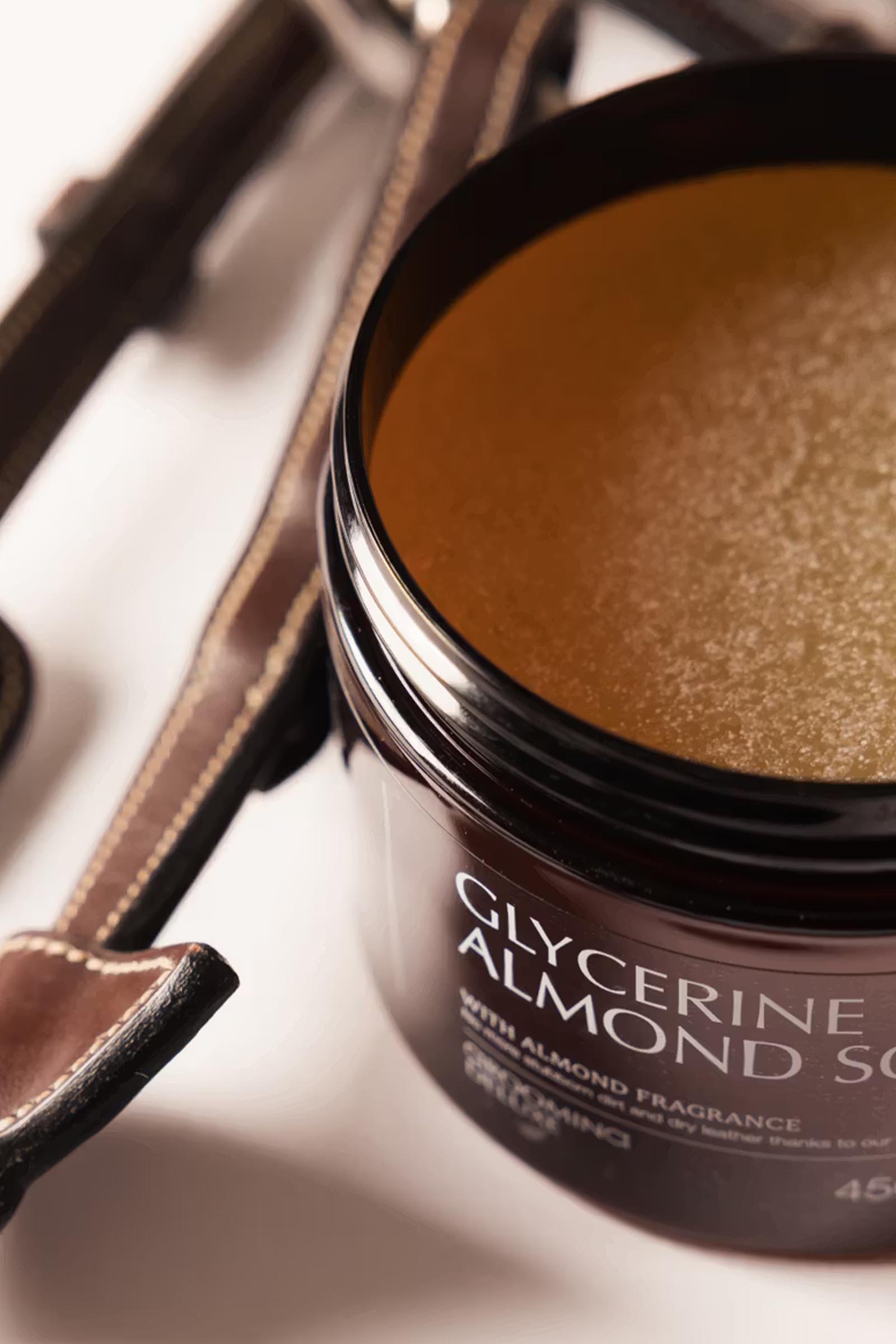 Grooming Deluxe Glycerin mandeltv&aring;l, 450 ml