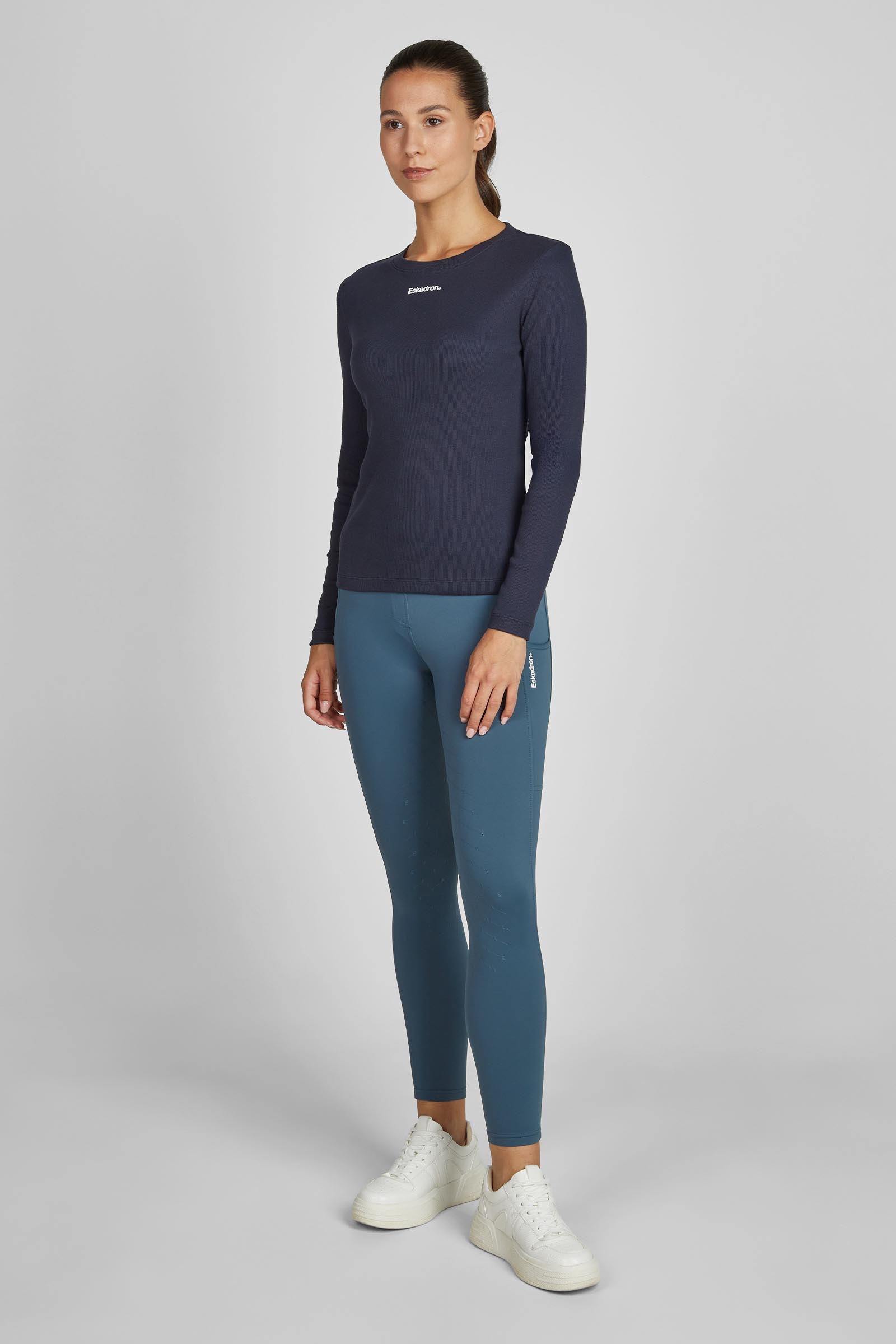 Eskadron Classic Sport SS26 Dam ribbad l&aring;ng&auml;rmad tr&ouml;ja