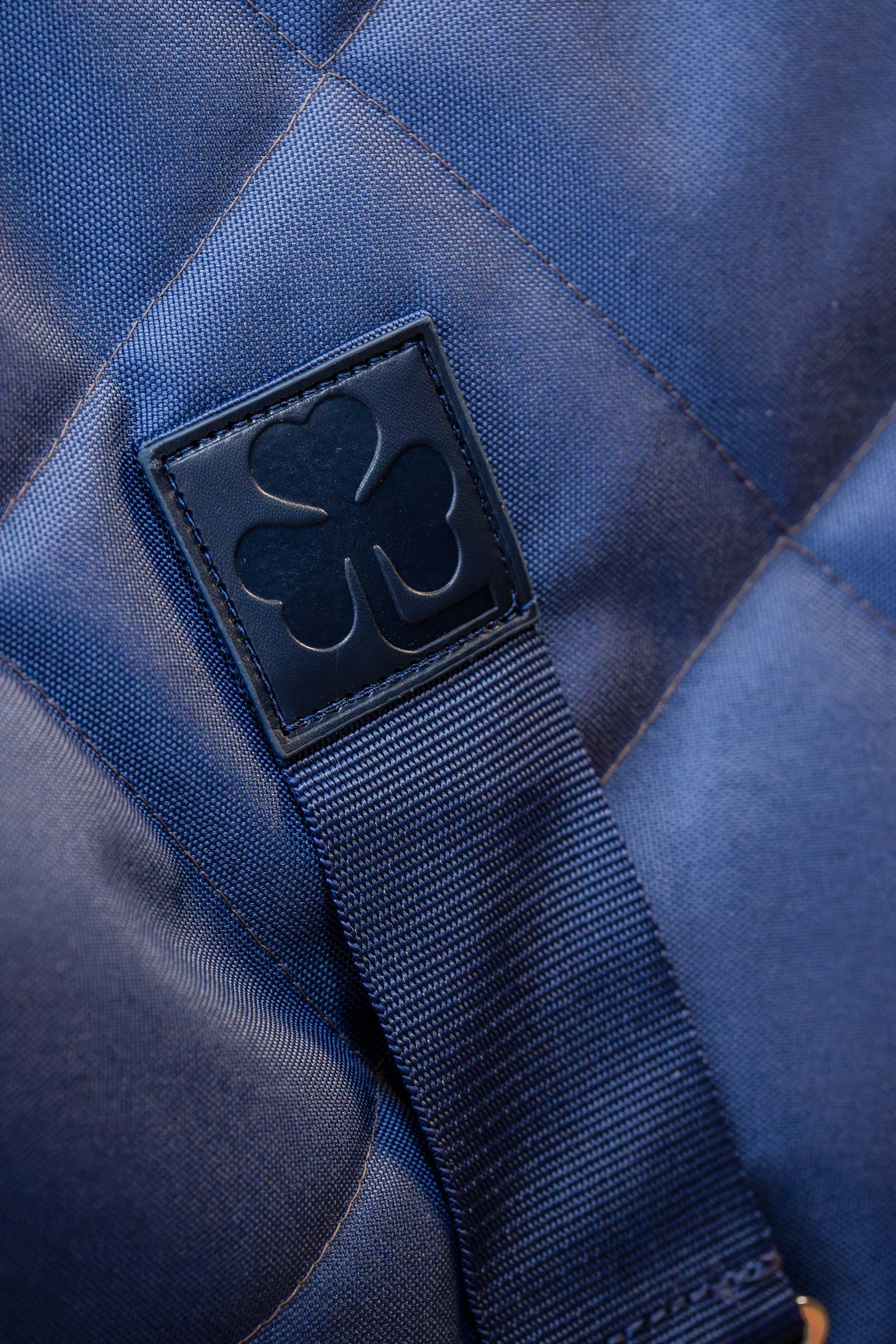 Bucas mysig stabil matta