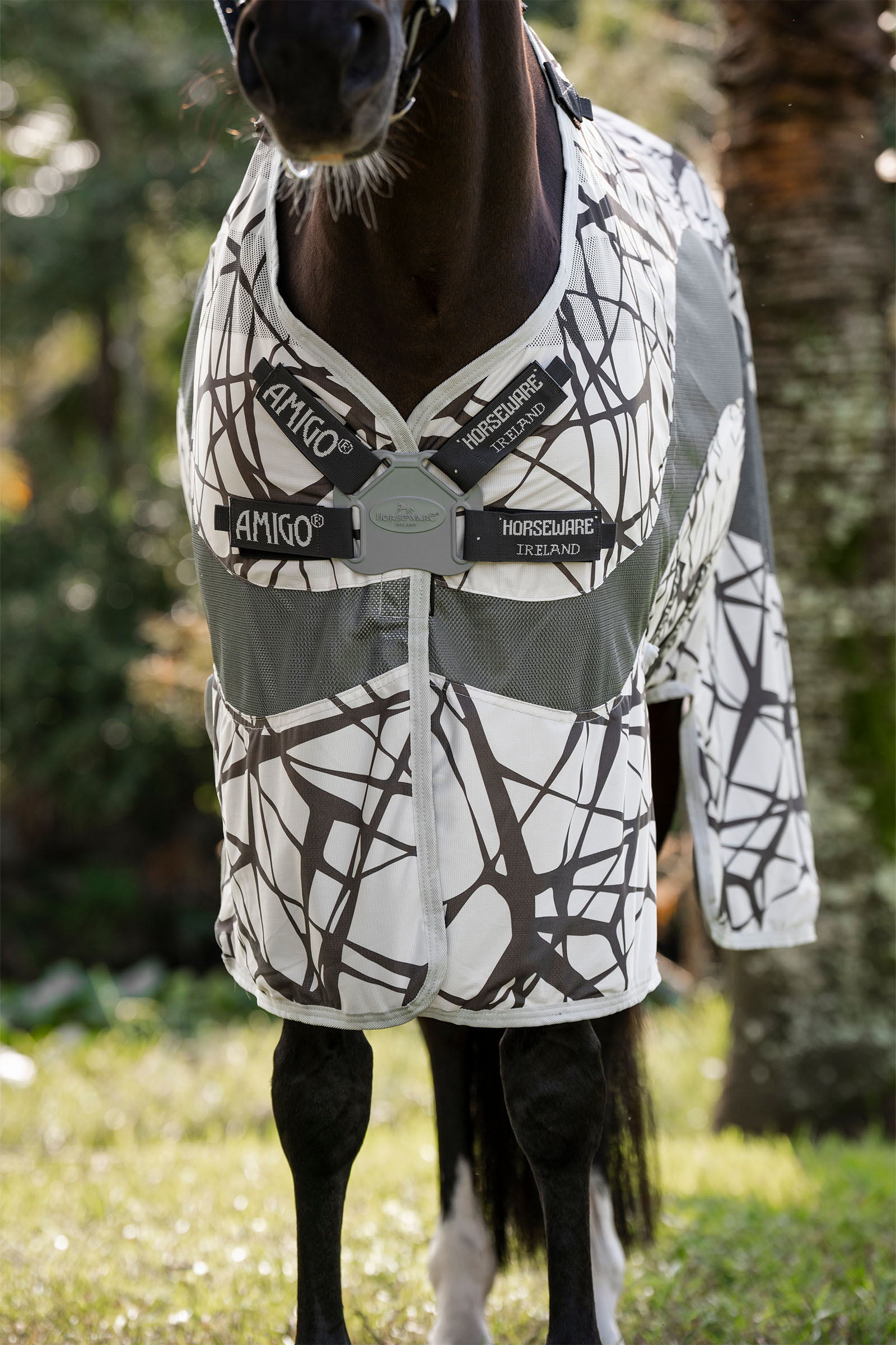 Horseware Amigo CamoFly flugtäcke med avtagbar halsdel