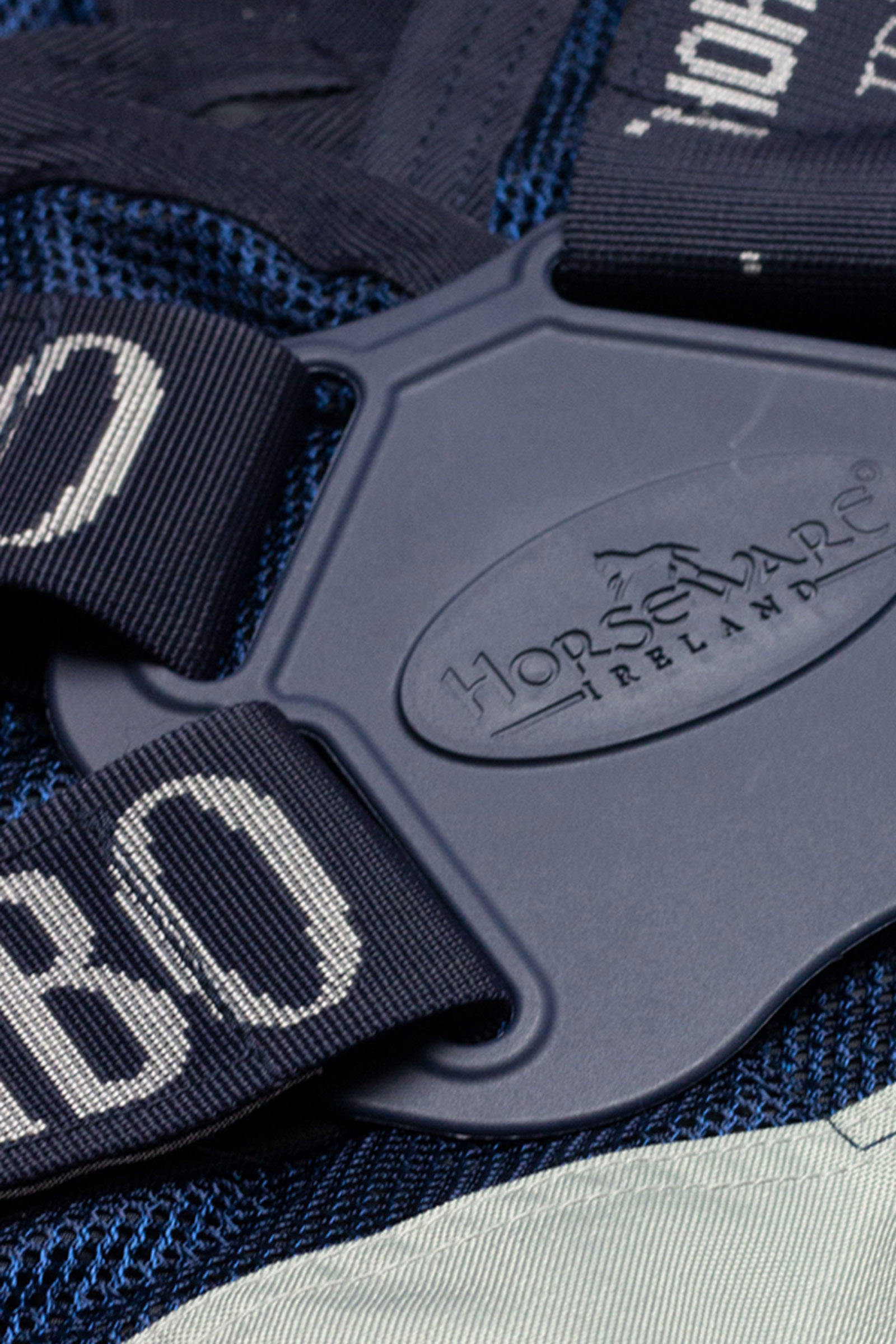 Horseware Rambo Summer Series utetäcke med liner och avtagbar halsdel, 100g